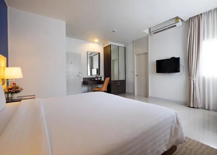 The Legacy Nana Sukhumvit, Aspira Collection 4* بانكوك