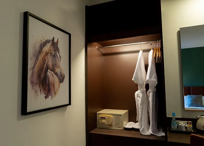 The Legacy Nana Sukhumvit, Aspira Collection Hotel